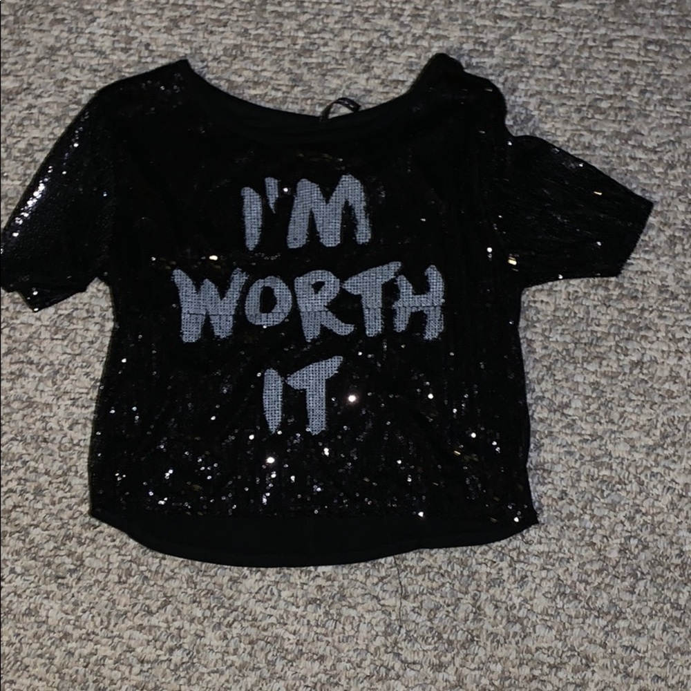 Motive top